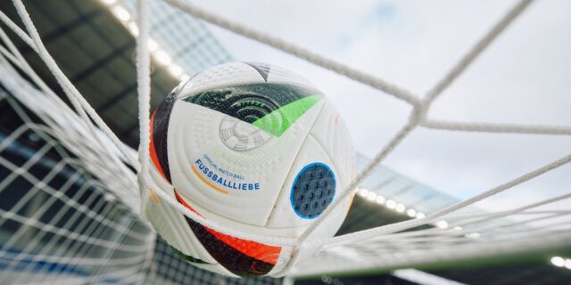 fussballliebe, mingea oficială Euro 2024