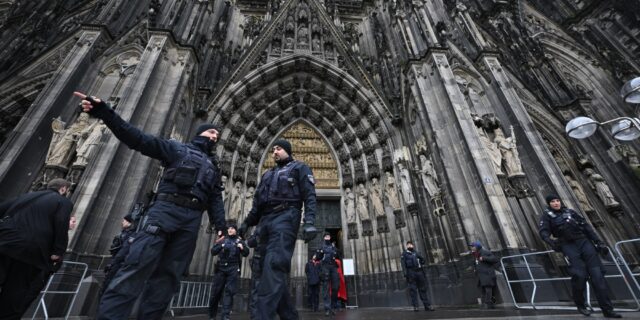terorism, catedrala koln, politie, alerta terorista, atac terorist, jandarmerie, forte de ordine