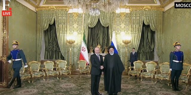 Vladimir Putin l-a primit, joi, pe omologul său iranian, Ebrahim Raisi
