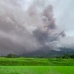 eruptie vulcan marapi indonezia