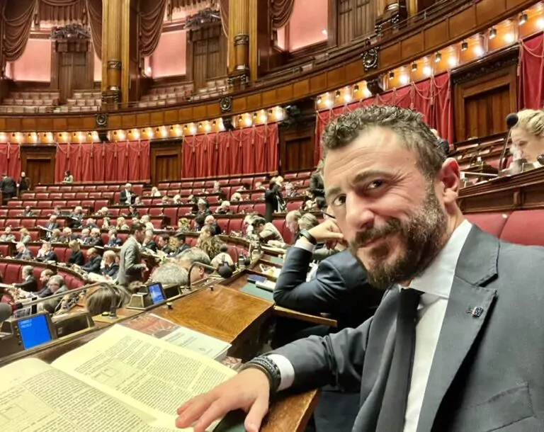 Emanuele Pozzolo, deputat extrema dreapta, italia, fratii italiei, partid guvernamant, roma