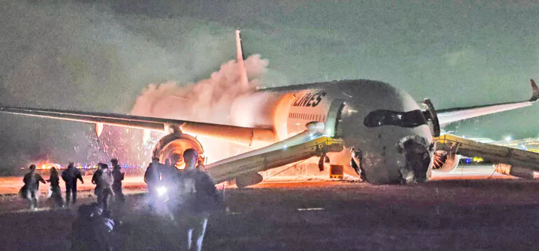 avion, haneda japonia accident, incendiu