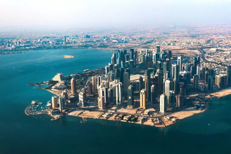 doha, qatar oras, zgarie nori, inalt, blocuri cladiri afaceri, orientul mijlociu, bogatie
