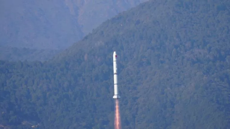 sonda einstein, lansare racheta china, Long March 2C