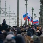 rusia rusi sanctiuni populatie moscova steag kremlin