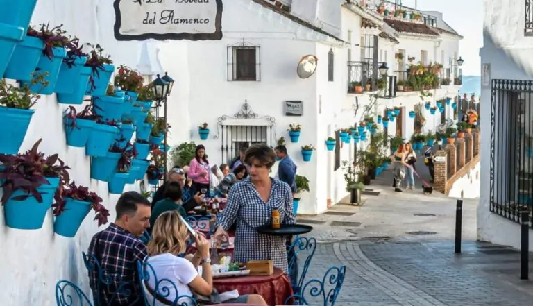 vacanta turism turisti spania concediu vara calatorie