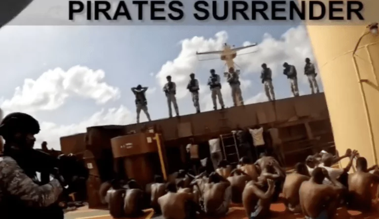 Forte navale India, pirati somalia