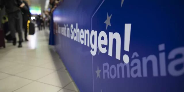 air schengen primii pasageri aeroport otopeni henri coanda calatori concediu plecari sosiri (5)