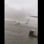 aeroport dubai inundat