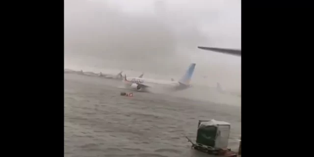 aeroport dubai inundat