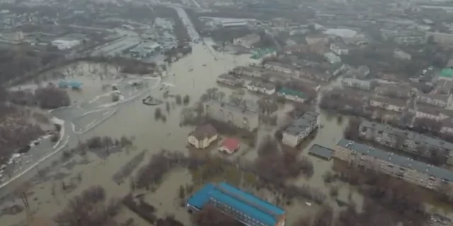 Inundatii Rusia